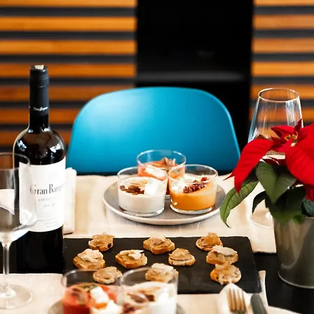 La Dehesa Experiences فندق-كبسولة *
